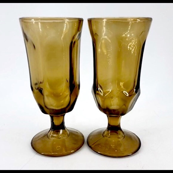 Set of 2 Vintage Smoked Brown Glass Water Goblets or Parfait Glasses / Size 16oz